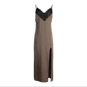 Souvenir Stylish slip maxi dress